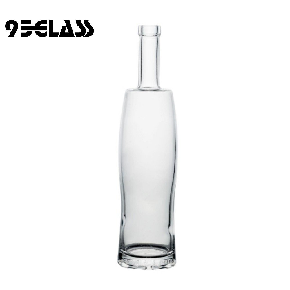 Tall crystal-clear glass bottle – perfect for cork & bottle liquor packaging of premium spirits.