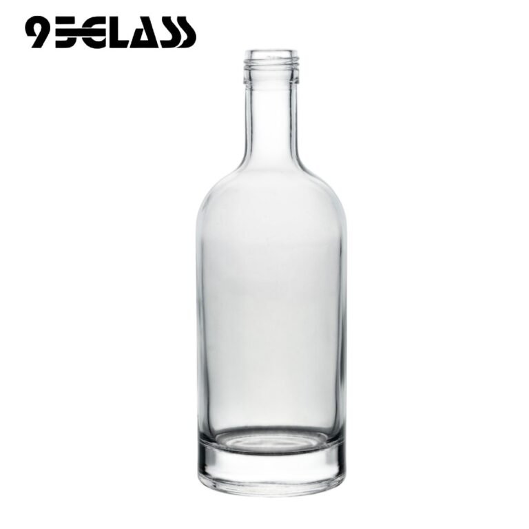 500ml clear cylindrical thick base screw mouth spirit bottle, ideal for spirits packaging.